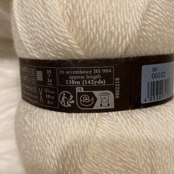 8-skeins, Rowan Baby Cashsoft Merino Yarn #102 Cream, NWTags @, all same dye lot - Picture 8 of 15